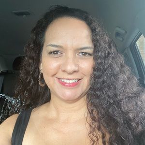 Meet your Posher, Joyclynn